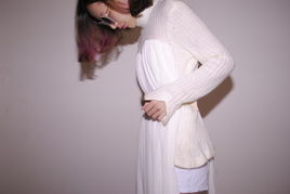 獨家設(shè)計女神超長紗拼接毛衣長袖飄逸連衣裙 秋冬季的優(yōu)雅之選